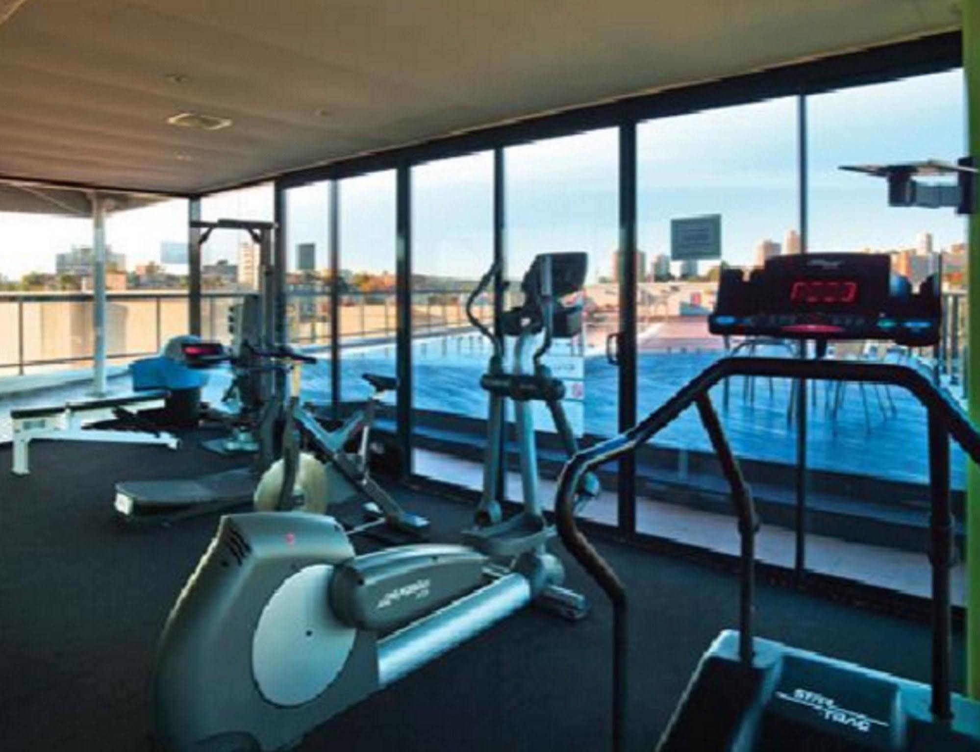 Vibe Hotel Rushcutters Bay Сидней Экстерьер фото